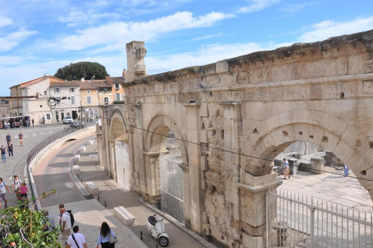 Holiday In Arles -Appartement Du Theatre Antique Εξωτερικό φωτογραφία