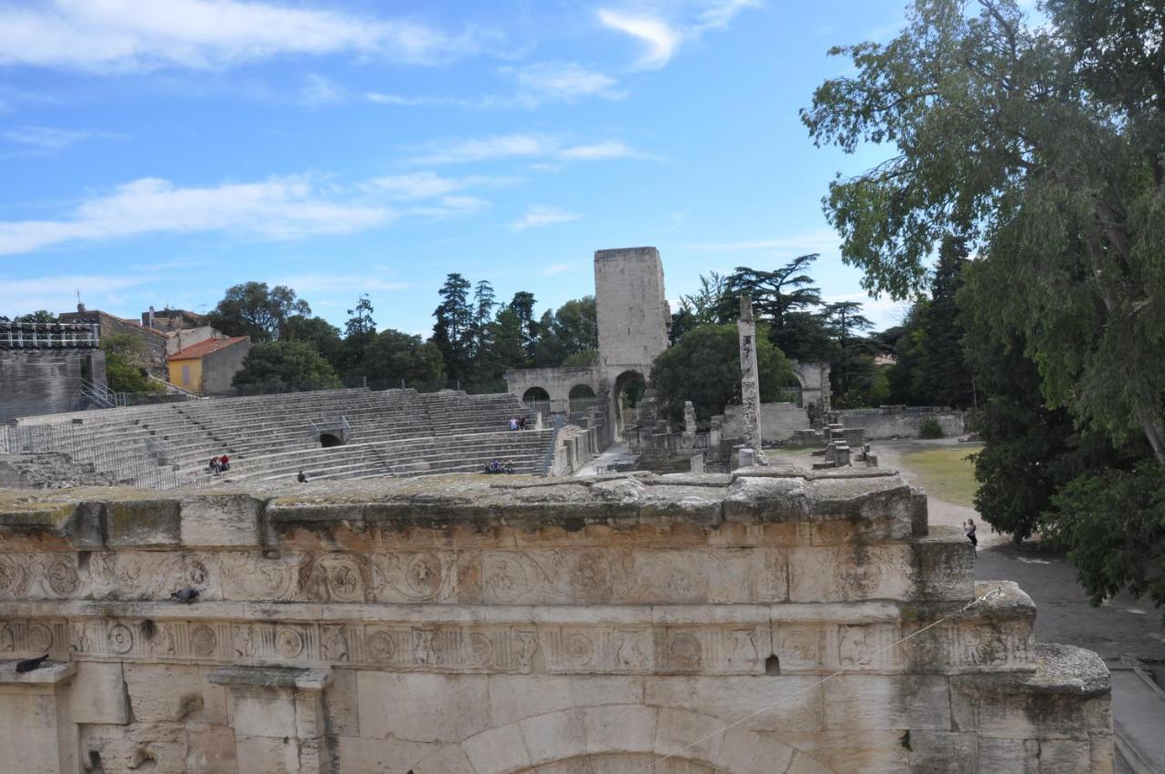 Holiday In Arles -Appartement Du Theatre Antique Εξωτερικό φωτογραφία